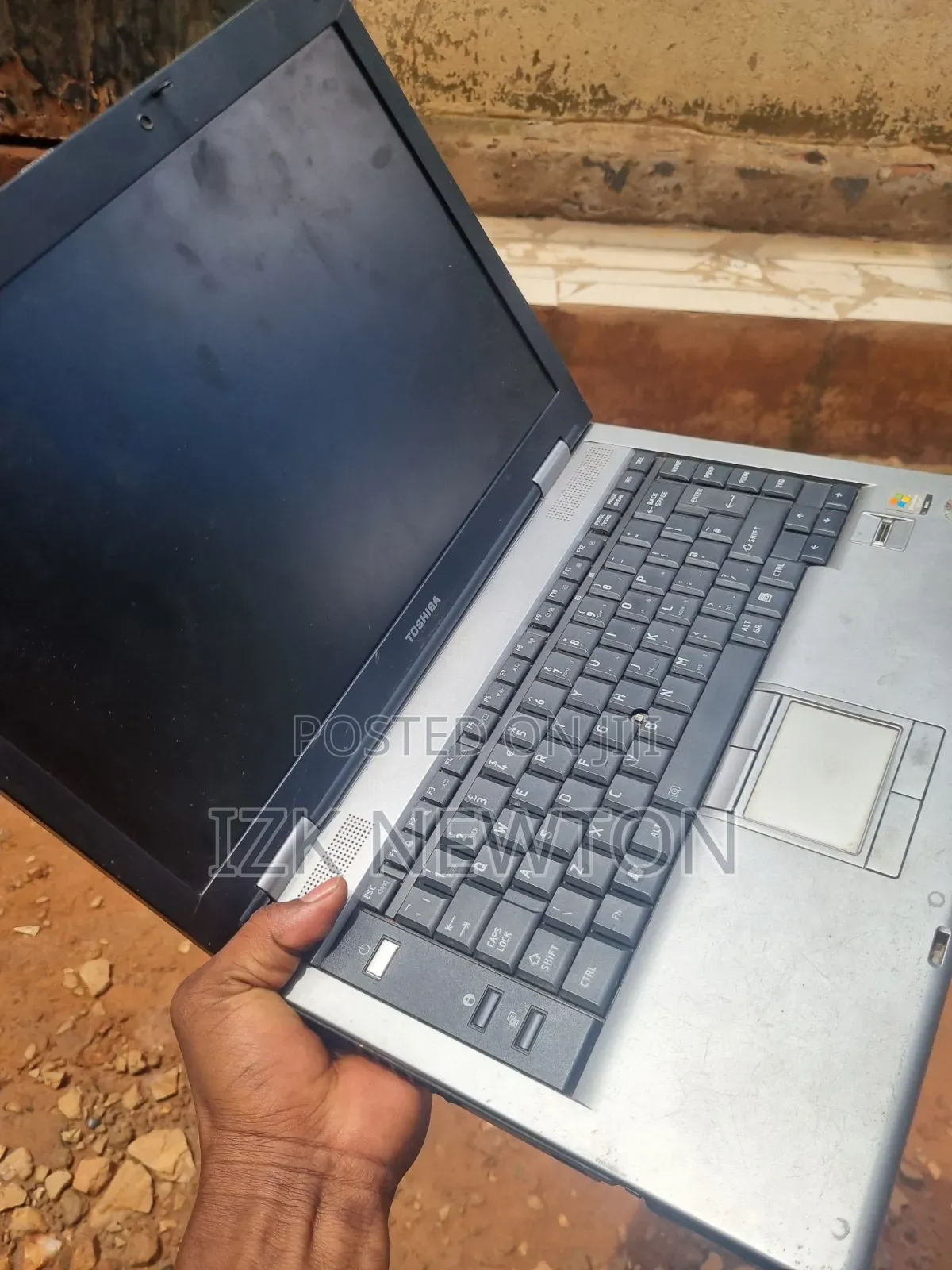 Laptop Toshiba C40 12GB Intel Core 5 HDD 256GB