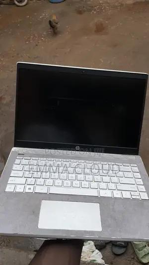 Laptop HP 14S 8GB Intel Core i7 SSD 256GB