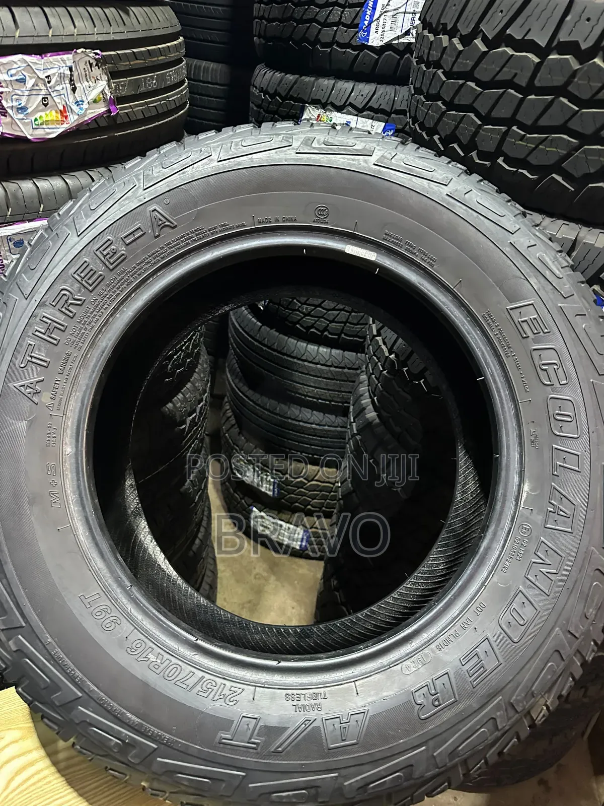 215/70r16 Good Used Tyres for Harrier Old Model, Rov4