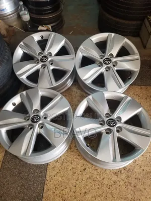 Harrier Modals Japan Rims Size 17