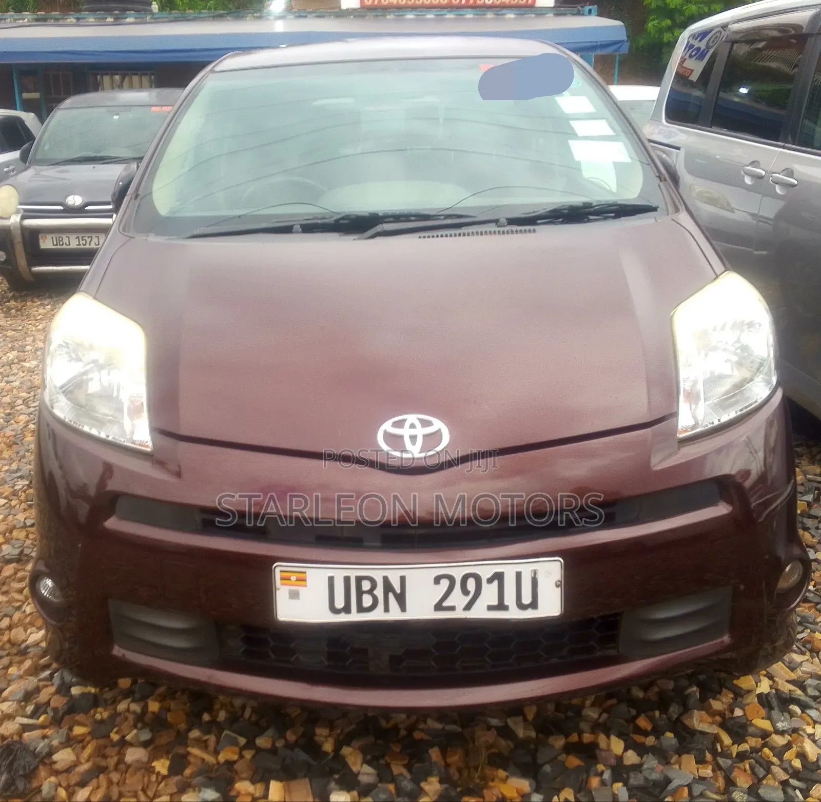 Toyota Passo Sette 2010 Maroon