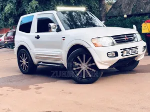 Mitsubishi Pajero 2007 White