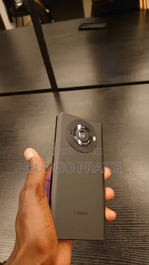 Sharp Aquos R8s pro 256 GB Black