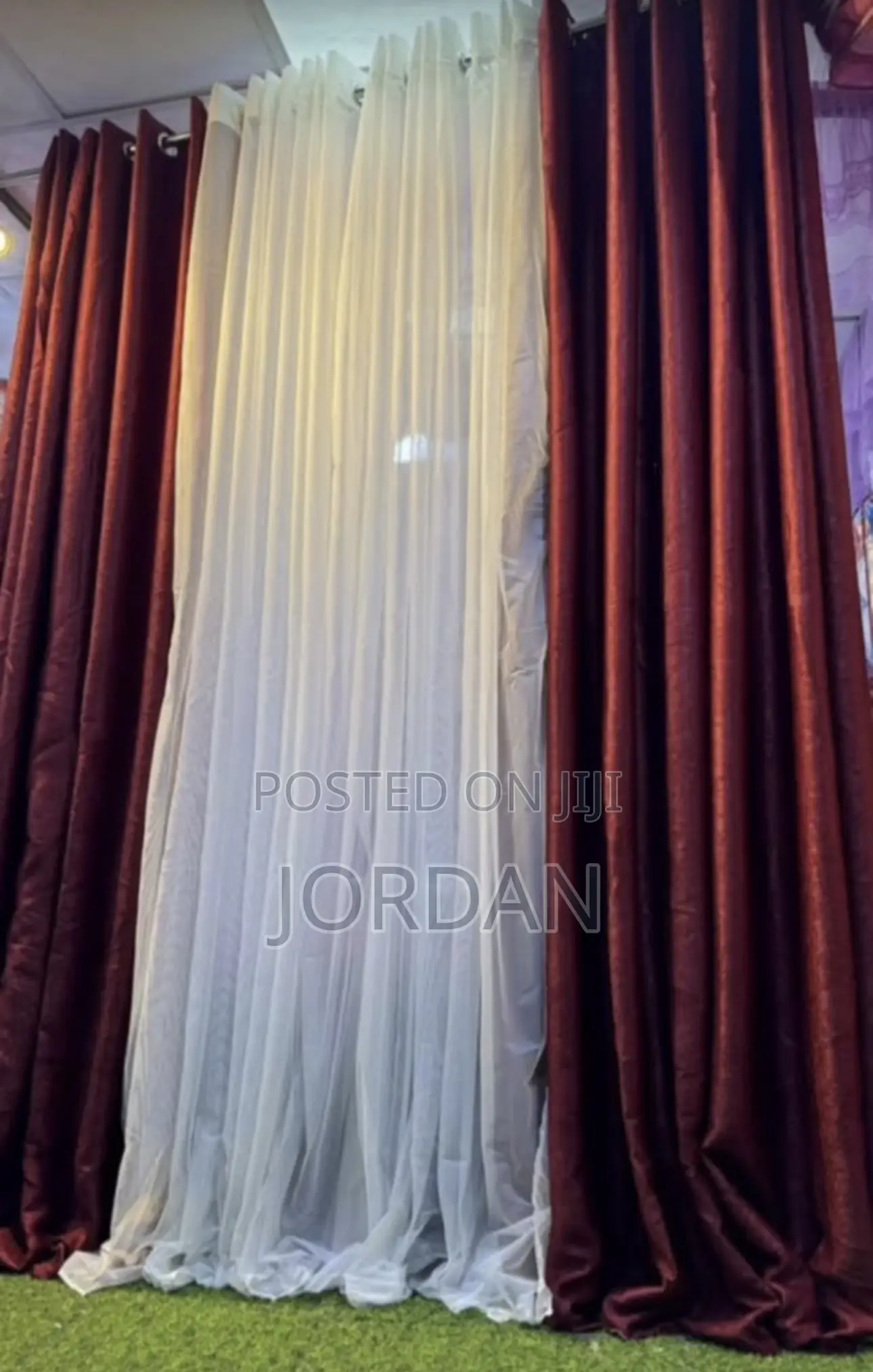 Apair of Curtain With a Net