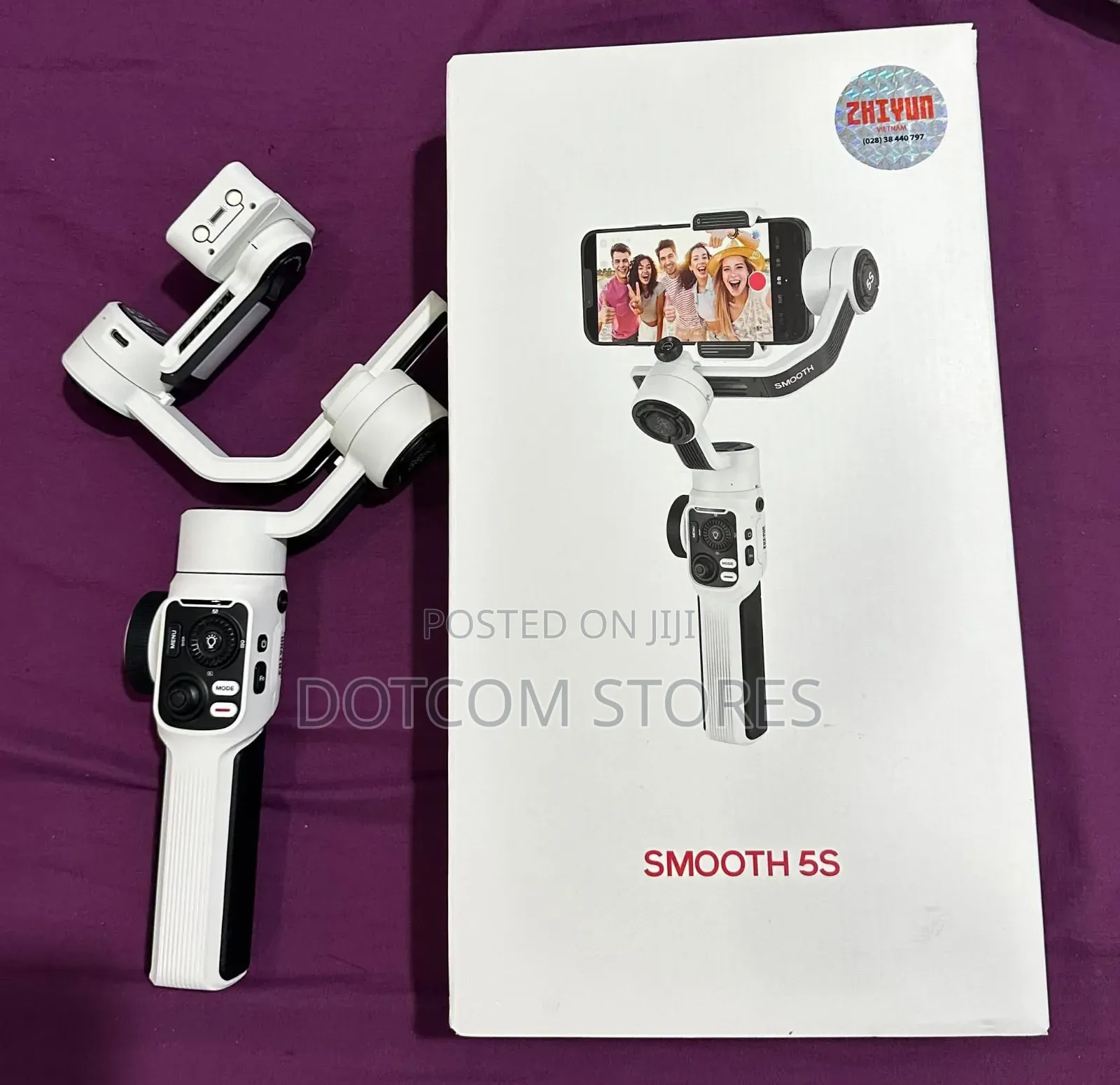 Zhiyun Smooth 5S 3-Axis Smartphone Gimbal Stabilizer.