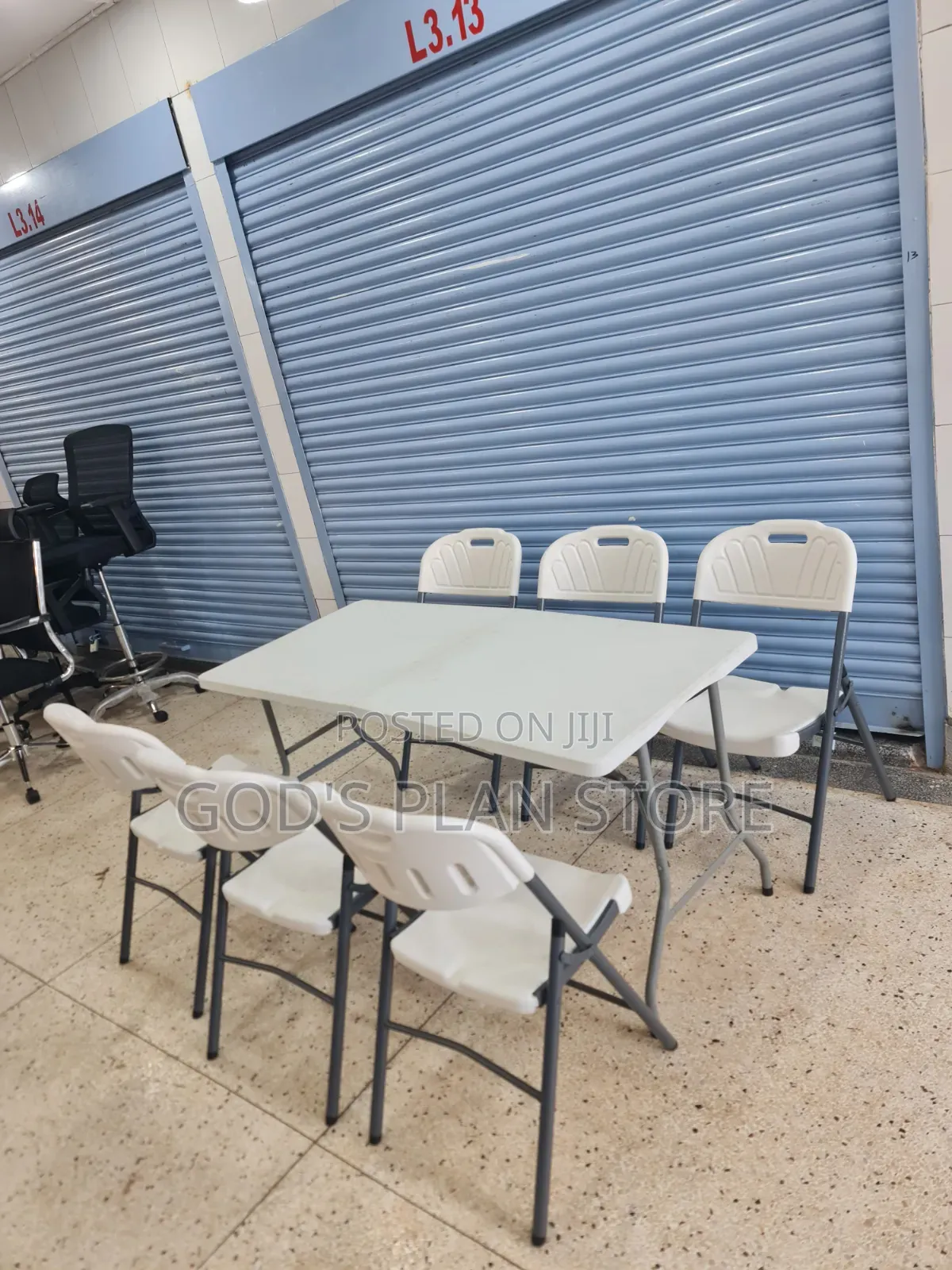 Portable Folding 6ft Table and Chairs Plastic Table and Chairs Set