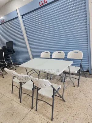 Portable Folding 6ft Table and Chairs Plastic Table and Chairs Set