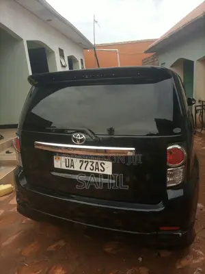 New Toyota Rumion 2025 Black