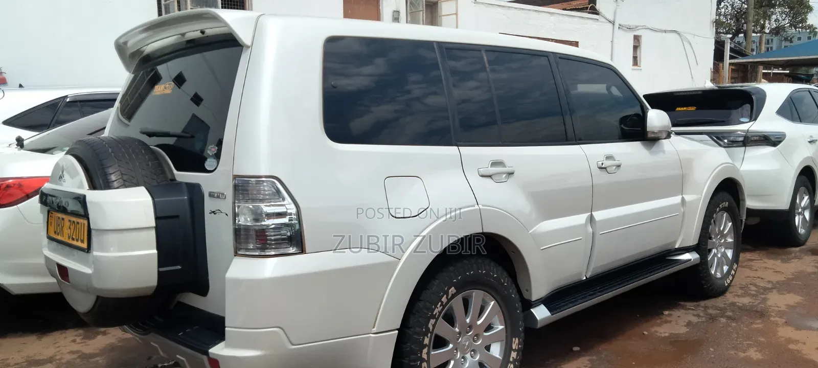 Mitsubishi Pajero 2010 White