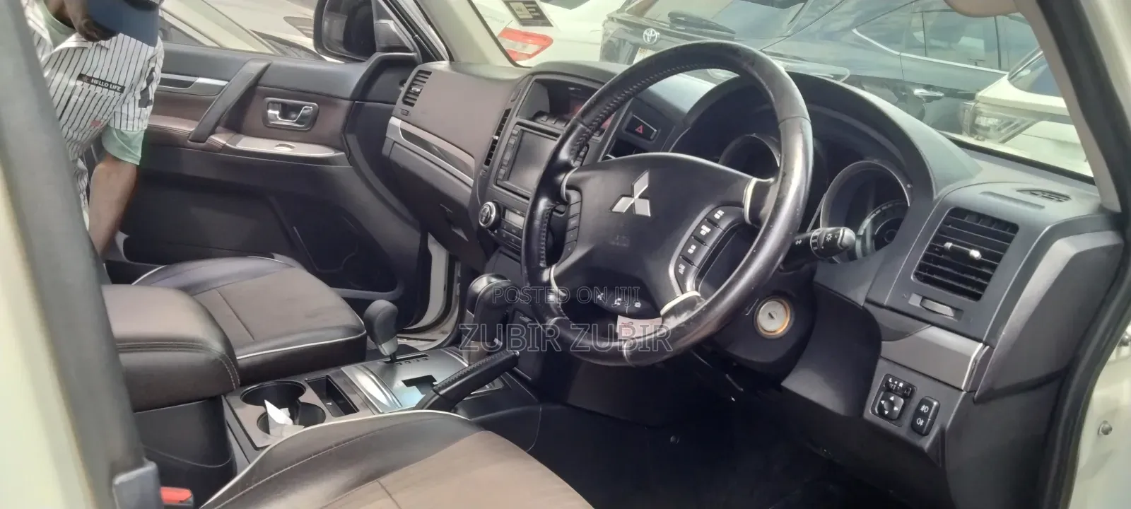 Mitsubishi Pajero 2010 White