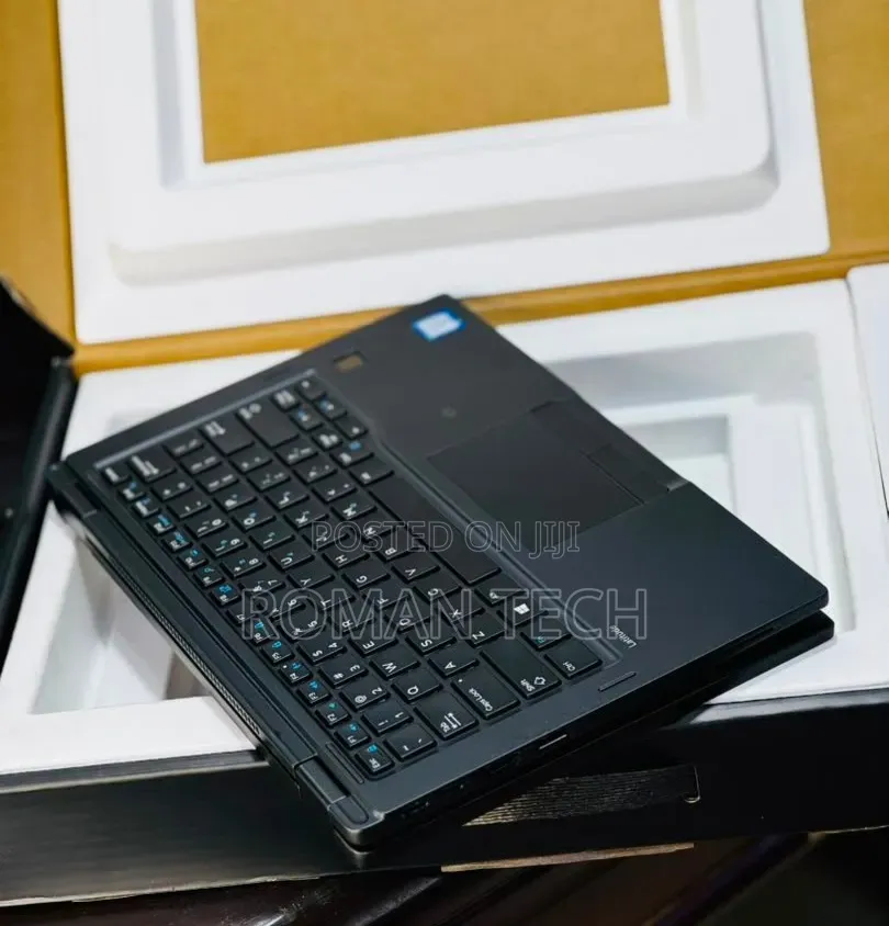 New Laptop Dell Latitude 7390 2-in-1 8GB Intel Core i7 SSD 256GB