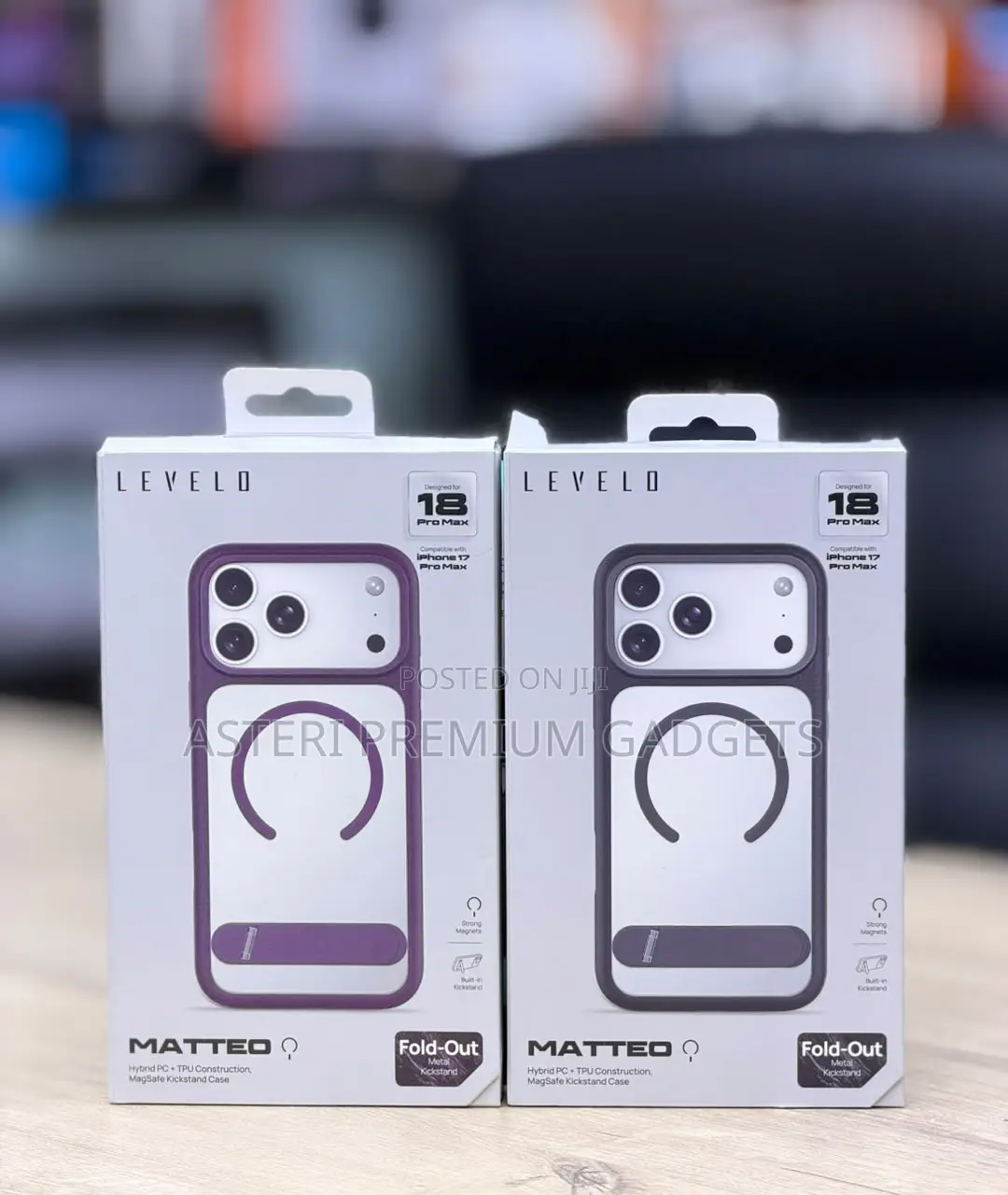 Levelo Matteo Case With Bottom Stand Grip