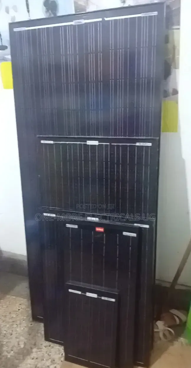 150w/12volts Solar Panel Pure Black.