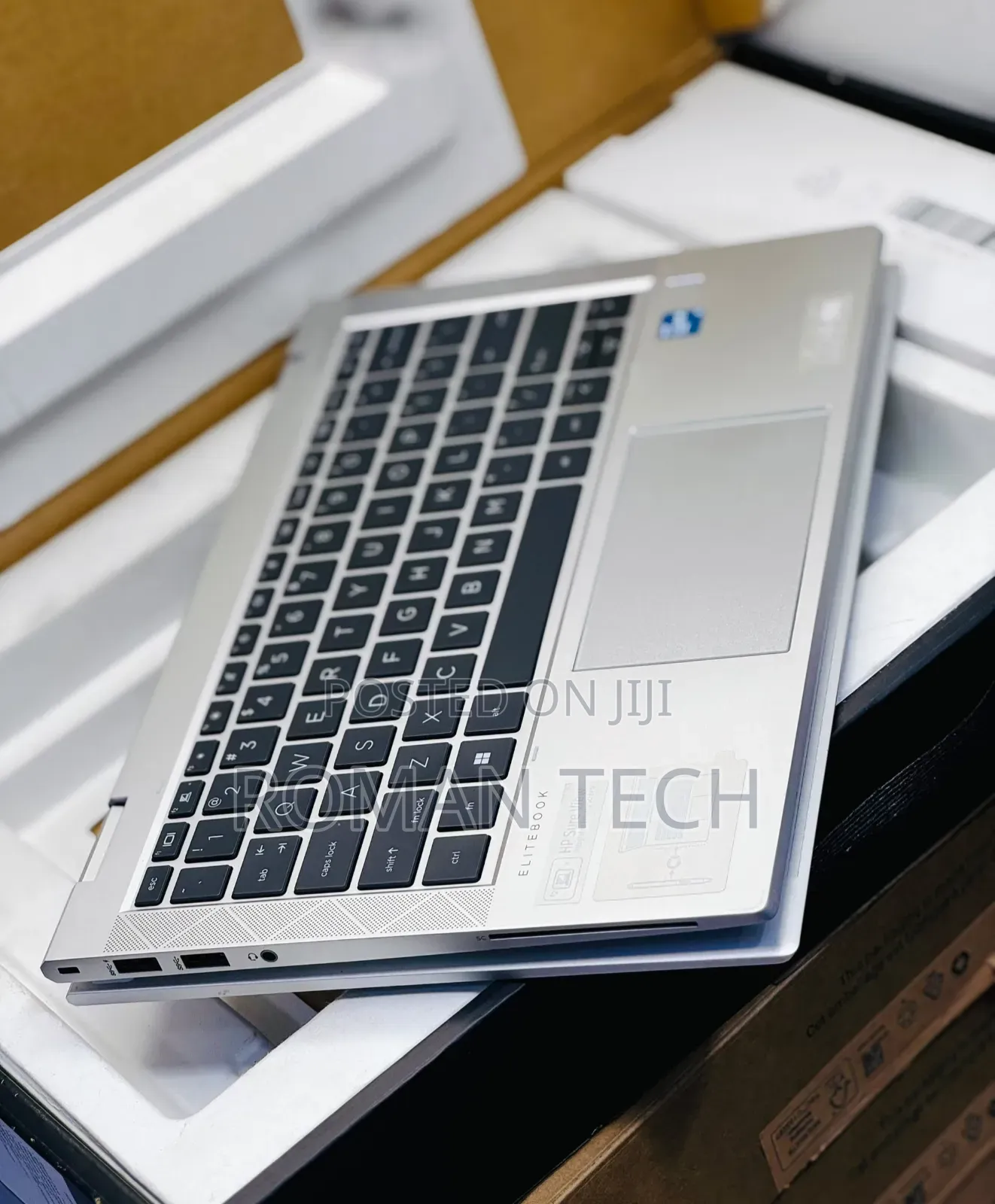 New Laptop HP EliteBook 830 G8 16GB Intel Core i7 SSD 512GB
