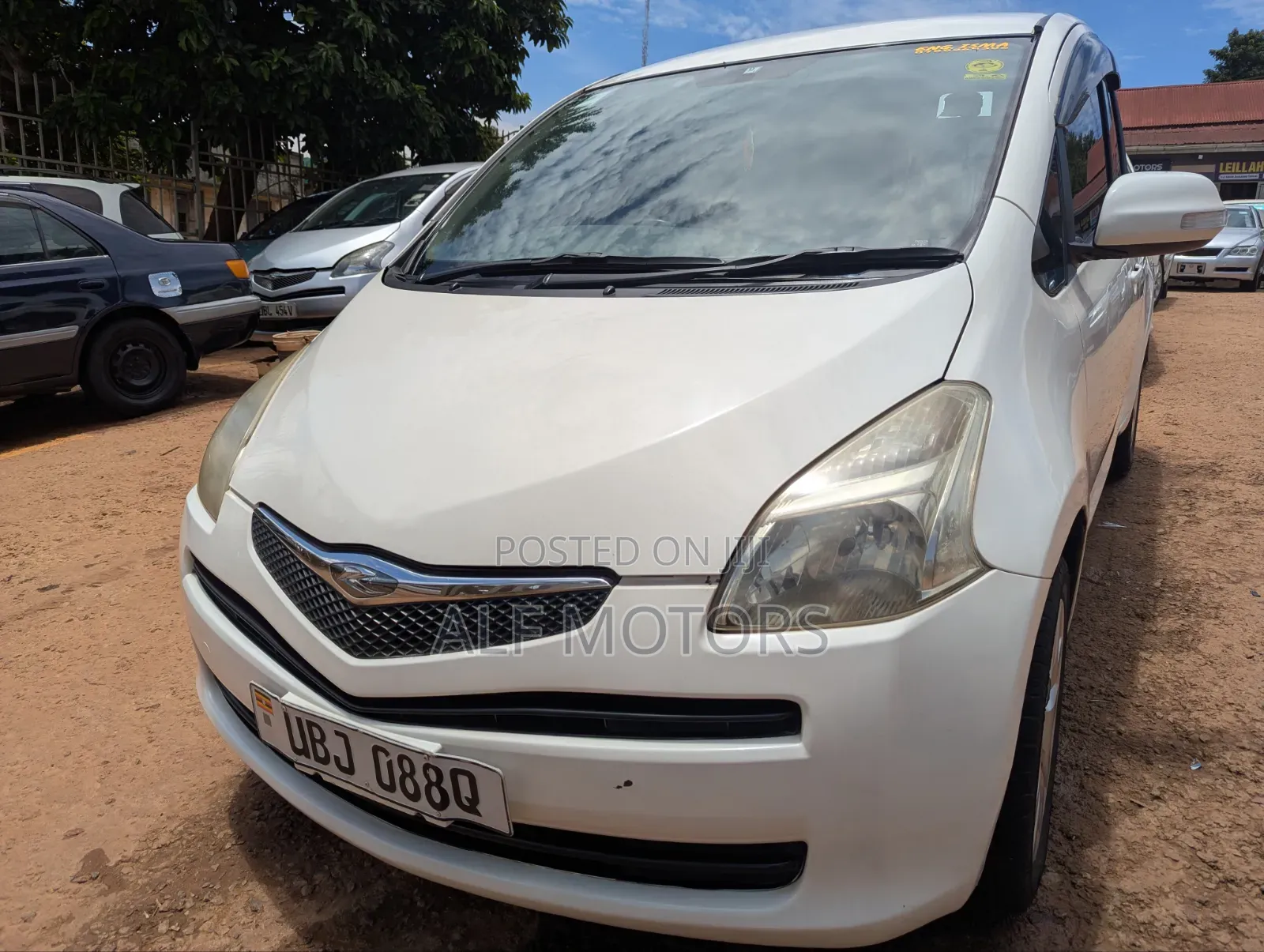 Toyota Ractis 2006 White