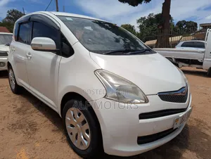 Toyota Ractis 2006 White