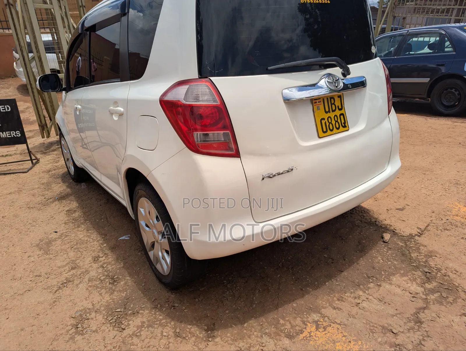 Toyota Ractis 2006 White