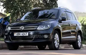 Volkswagen Tiguan 2.0 S Automatic 2012 Black