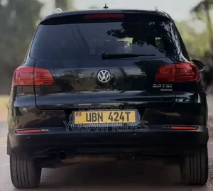 Volkswagen Tiguan 2.0 S Automatic 2012 Black