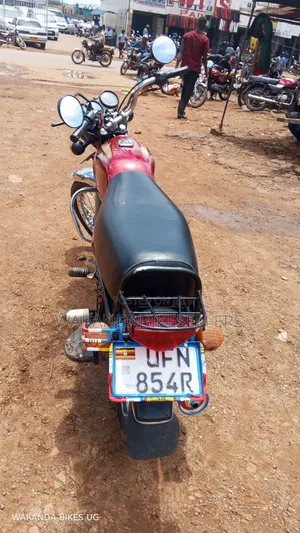 Bajaj Boxer 100 2023 Red