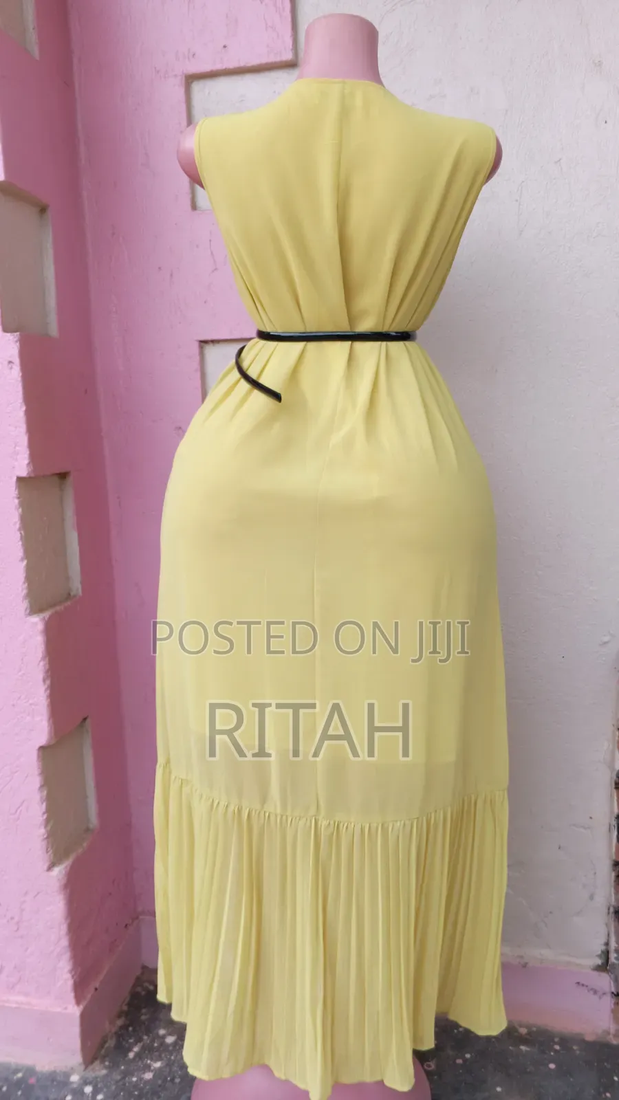 Elegant Yellow Midi Dress