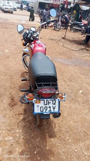 Bajaj Boxer 100 2023 Red