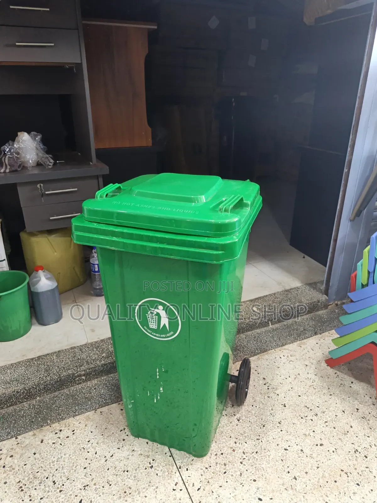 Wheeled Plastic Dust Bins Wheeled Plastic Dust Bins 120litres