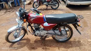 Bajaj Boxer 2019 Red