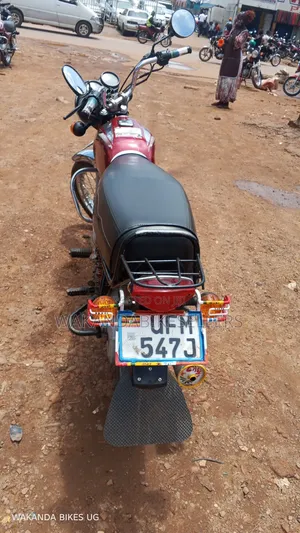 Bajaj Boxer 100 2022 Red
