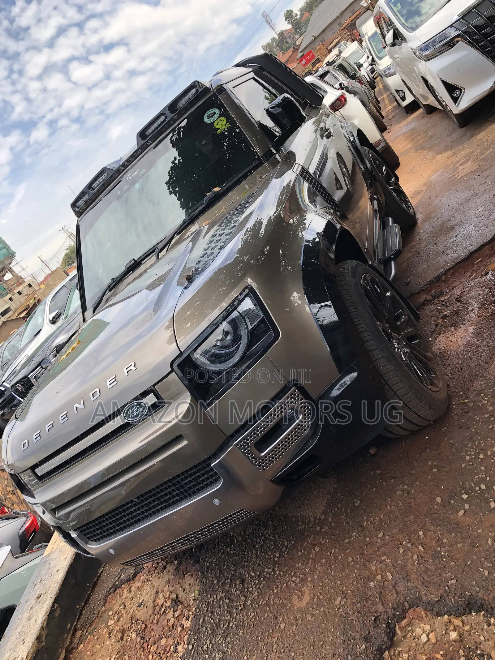 Land Rover Defender S 2021 Beige