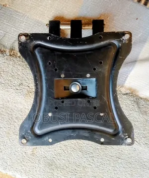 TV Hanger for Screen Size 32