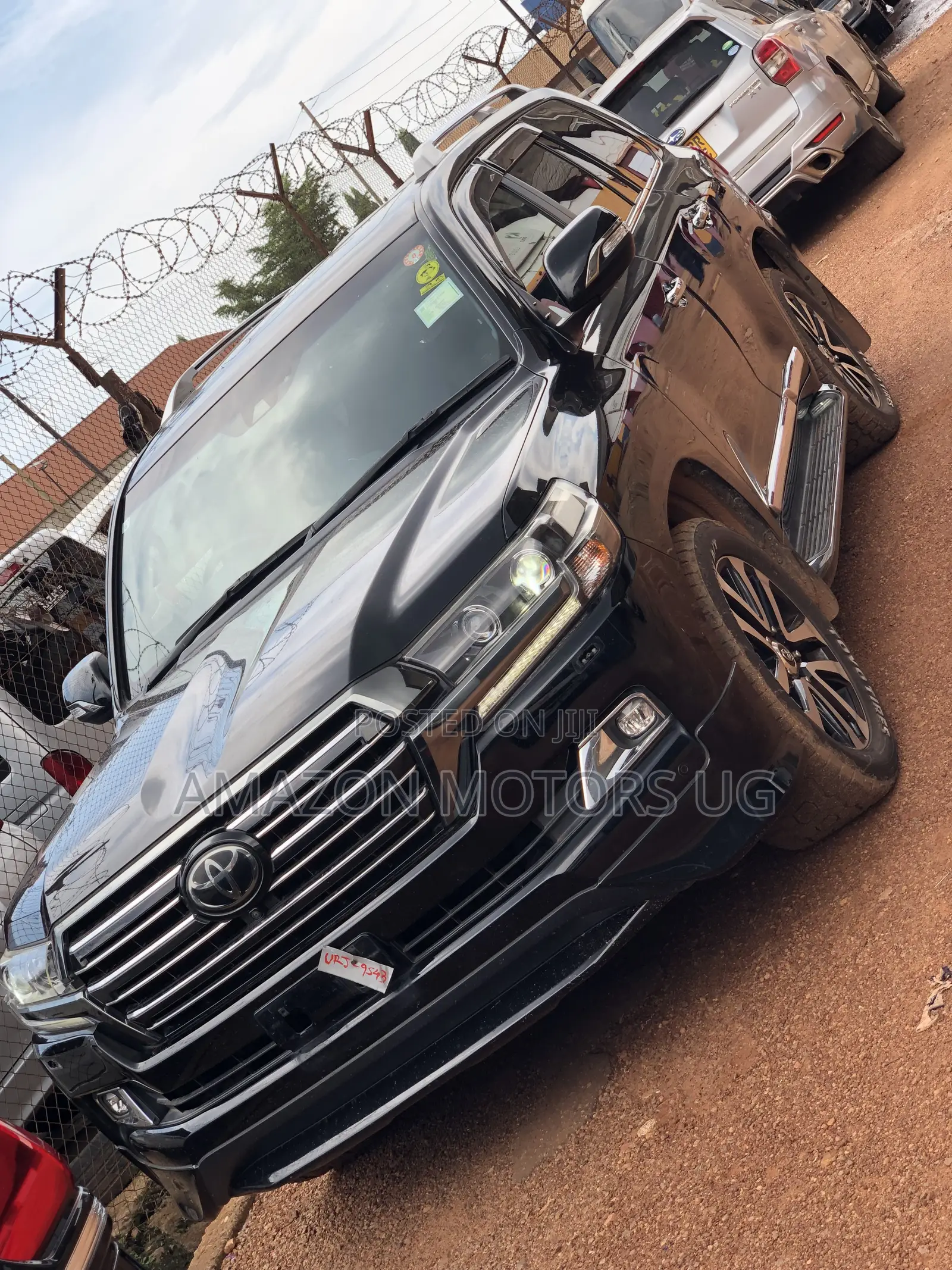 Toyota Land Cruiser 4.6 V8 ZX 2017 Black