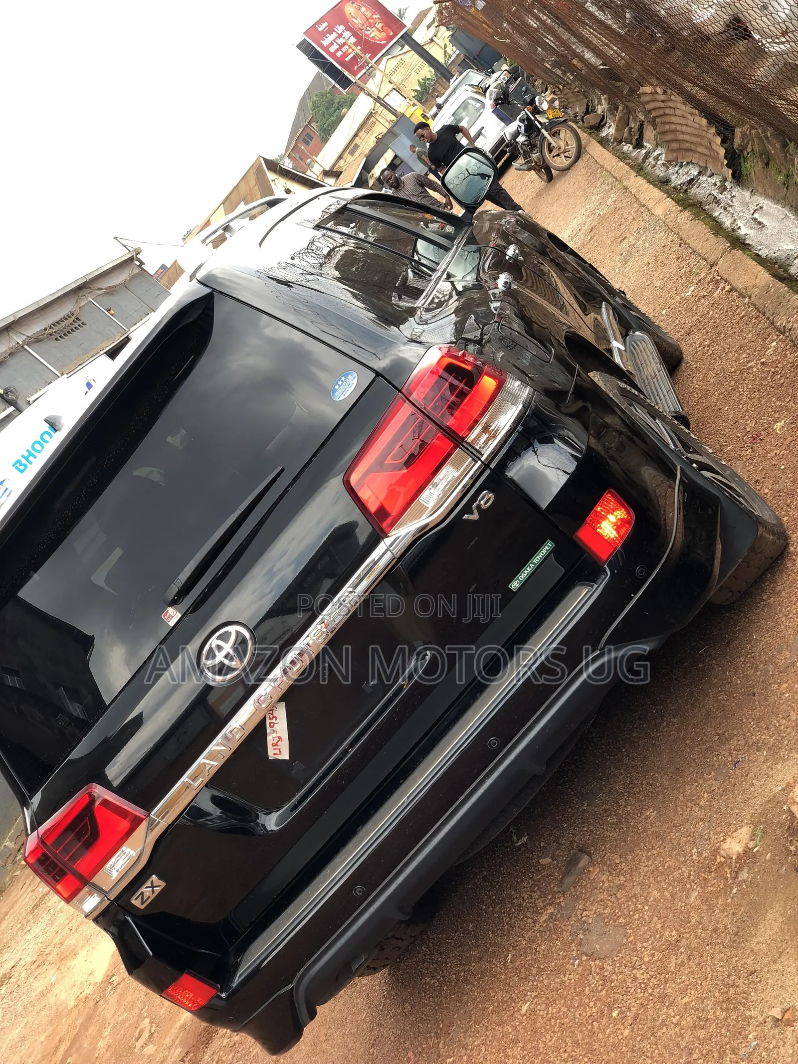 Toyota Land Cruiser 4.6 V8 ZX 2017 Black