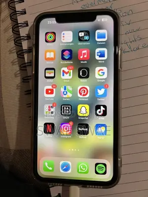 Apple iPhone 11 64 GB Black