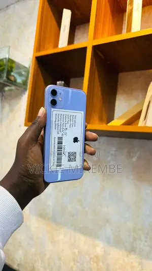 Apple iPhone 11 64 GB Purple