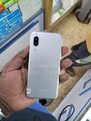 Sharp Aquos Sense 3 SHV45 64 GB White