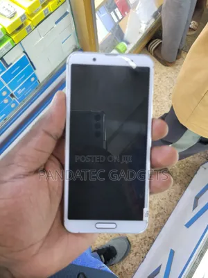 Sharp Aquos Sense 3 SHV45 64 GB White