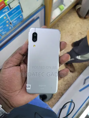Sharp Aquos Sense 3 SHV45 64 GB White