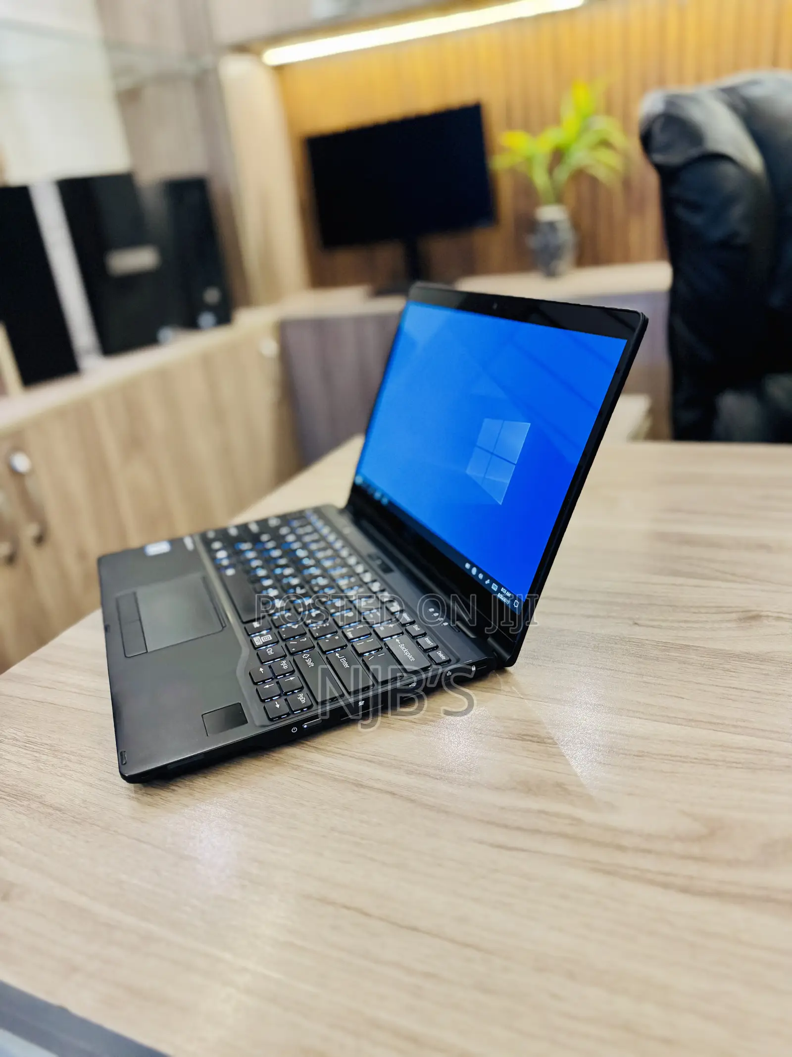 Laptop Fujitsu Lifebook U729 8GB Intel Core i7 SSD 256GB