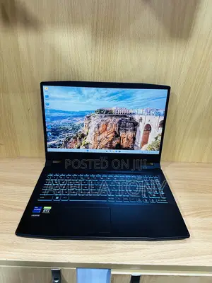 New Laptop MSI Katana GF66 16GB Intel Core i7 SSD 512GB