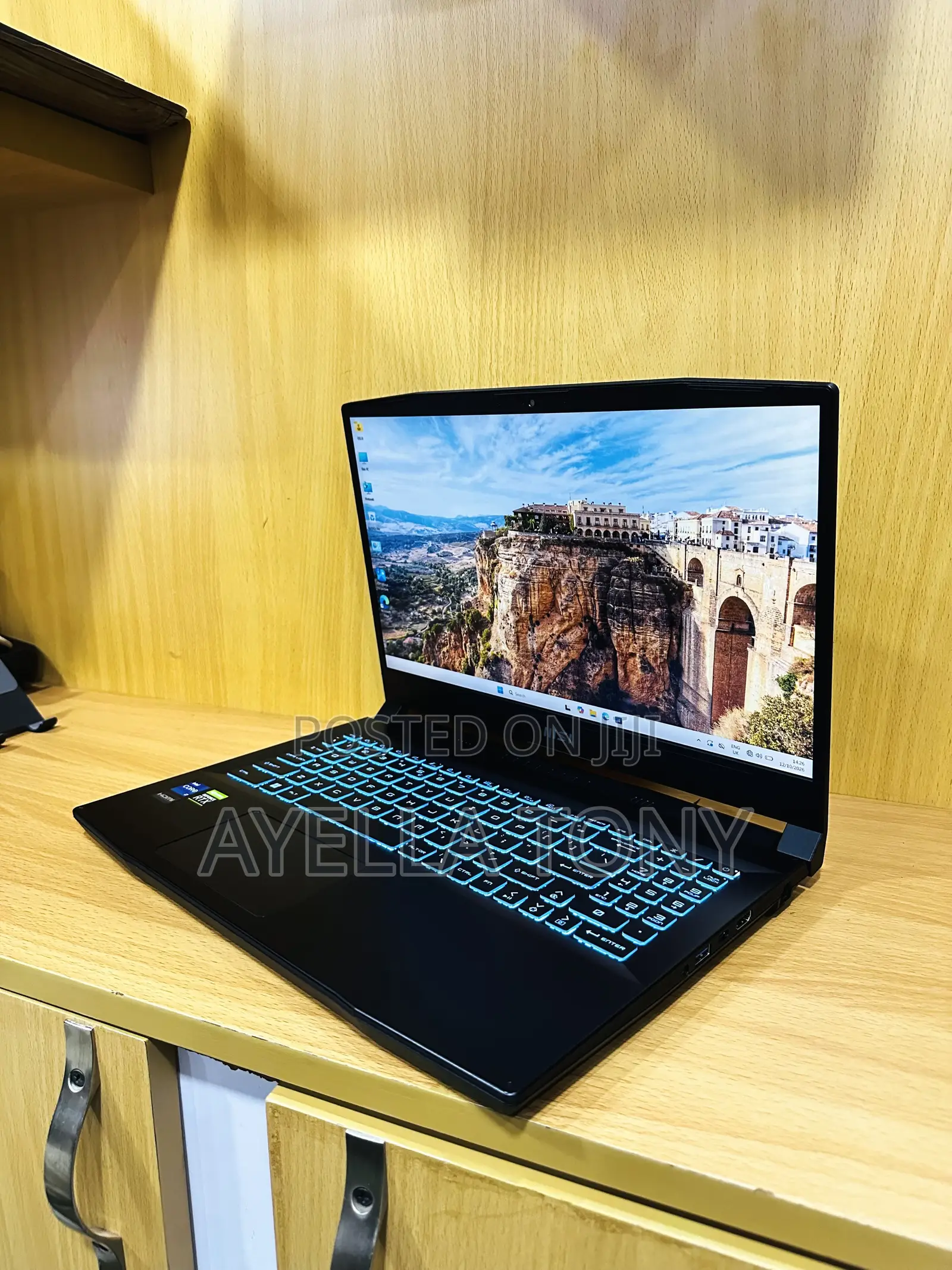 New Laptop MSI Katana GF66 16GB Intel Core i7 SSD 512GB