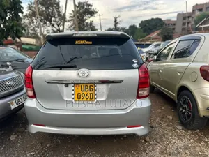 Toyota Wish 2003 Silver