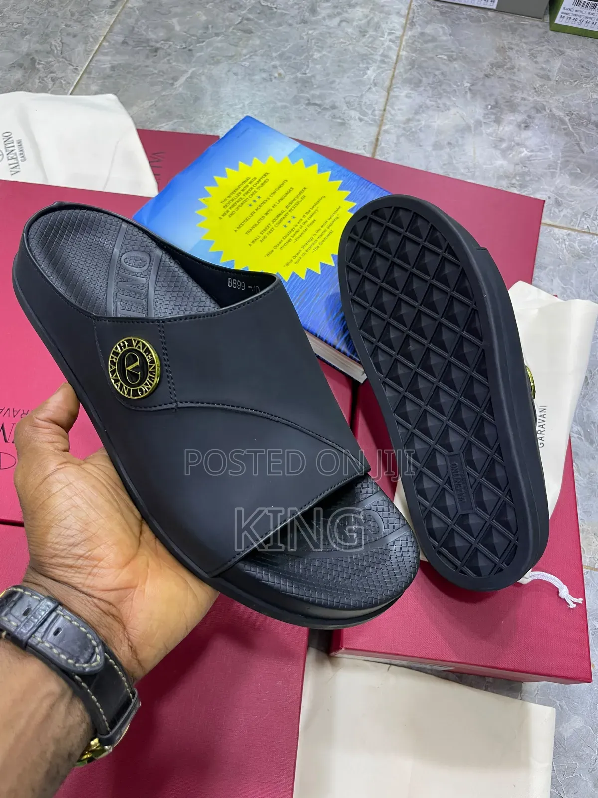 Elite Comfort Stride Sandals