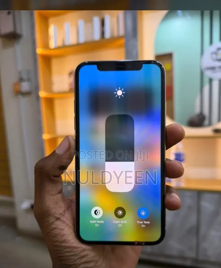 Apple iPhone 12 64 GB