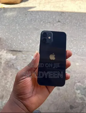 Apple iPhone 12 64 GB