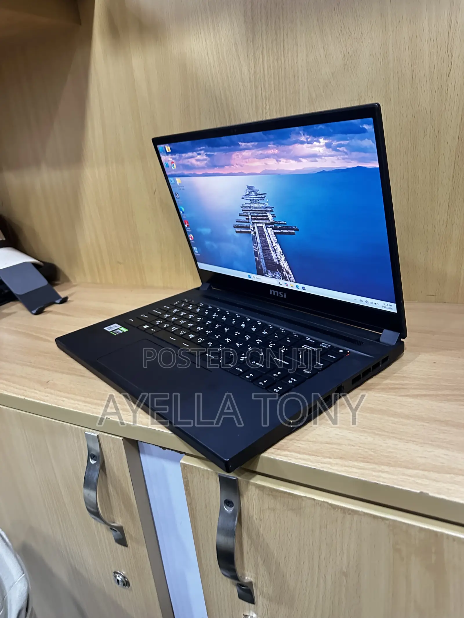 New Laptop MSI GS66 Stealth 10SGS 16GB Intel Core i7 SSD 512GB