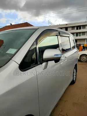 Toyota Noah 2009 Gray