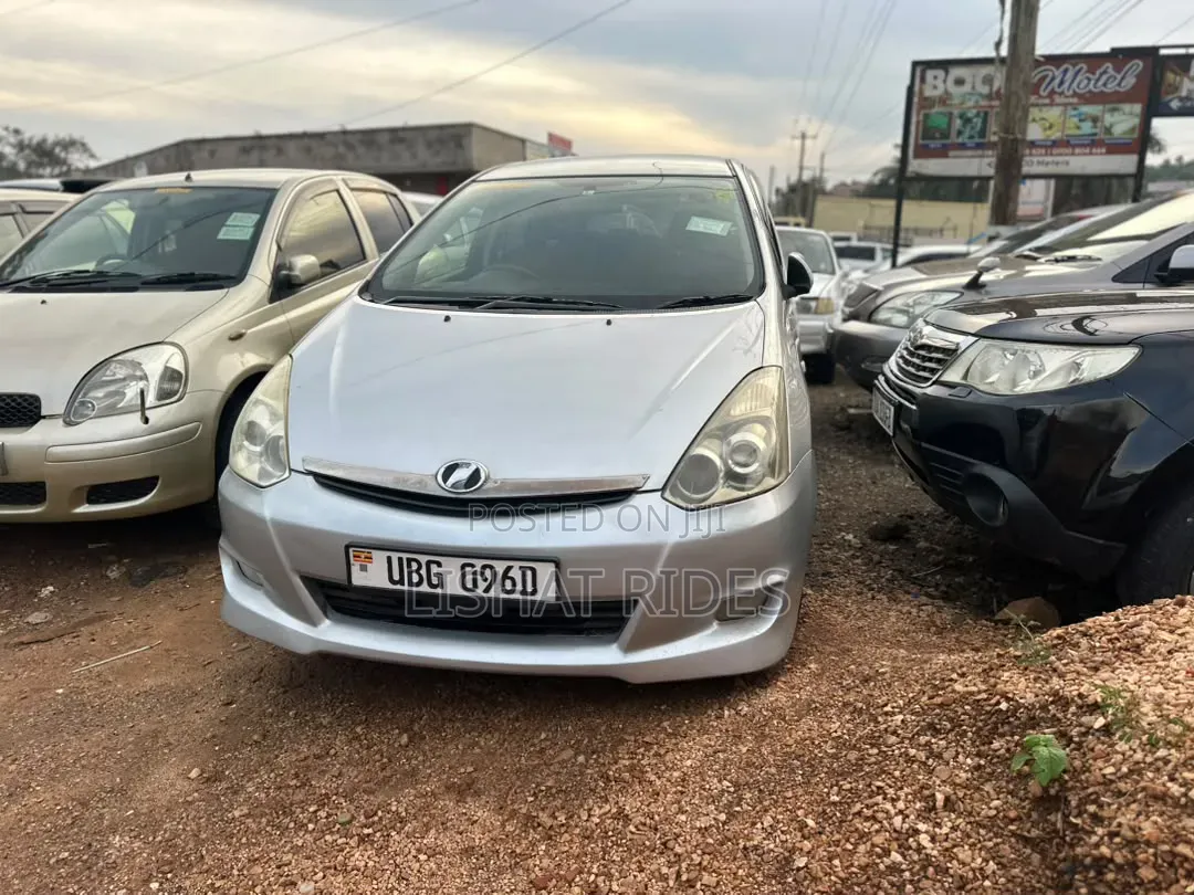 Toyota Wish 2003 Silver