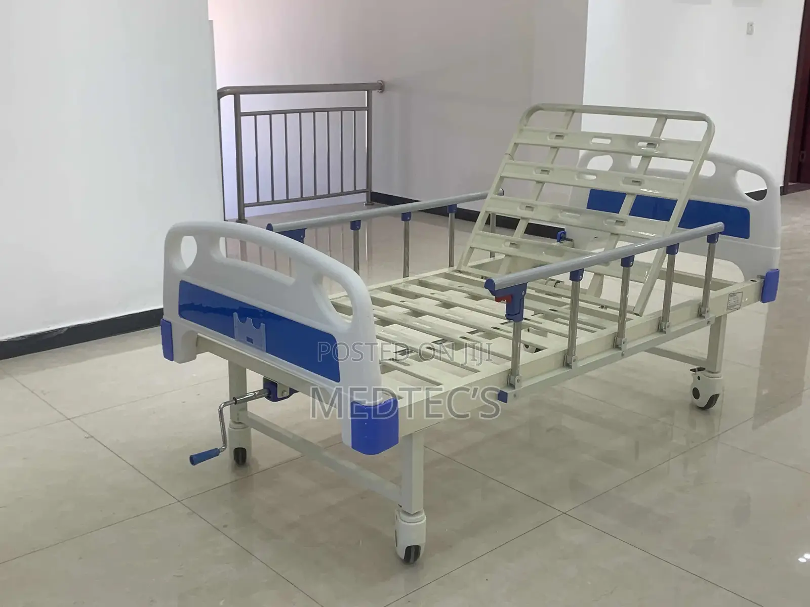 Single Crank Hospital Bed