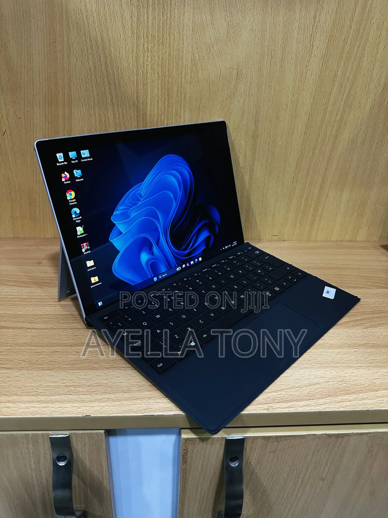 New Laptop Microsoft Surface Pro 6 16GB Intel Core i5 SSD 256GB